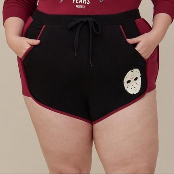 Warner Bros. Friday The 13th Jason French Terry Dolphin Short size 3 - Picture 1 of 5